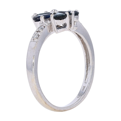 14K White Gold Blue Stone Fashion Ring