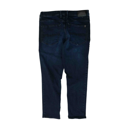 Straight Jeans