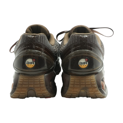 Air Max DN Low-Top Athletic Shoes