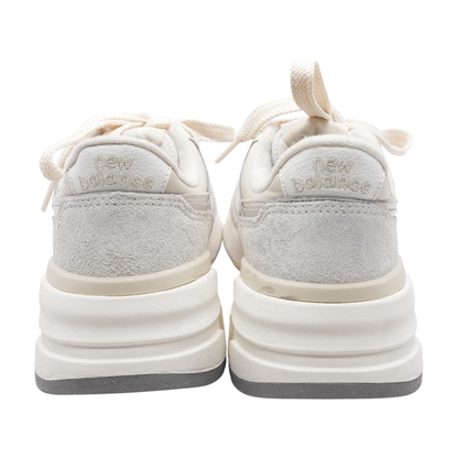 997R Low-Top Athletic Shoes