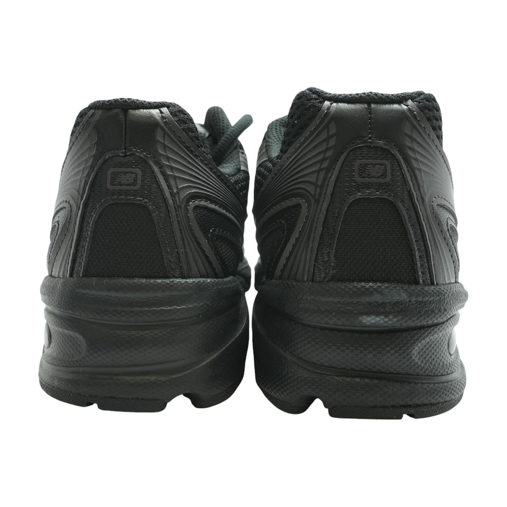 740 Low-Top Athletic Shoes