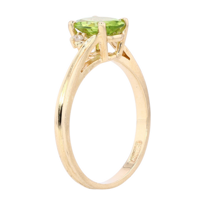 14K Yellow Gold Peridot Fashion Ring