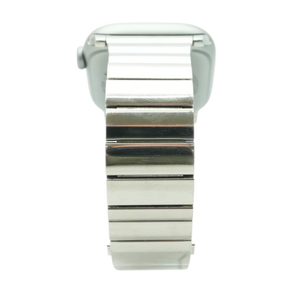 46mm Series 11 Silver Smartwatch Silver Band M/L