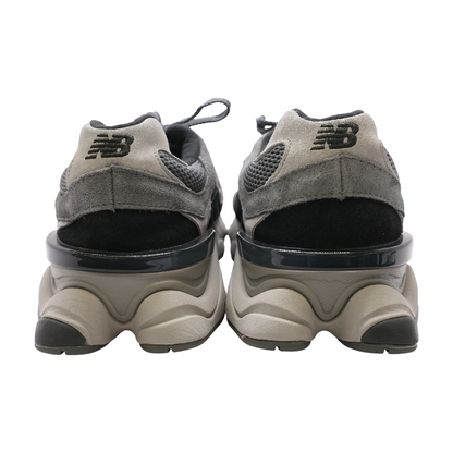 9060 Low-Top Athletic Shoes
