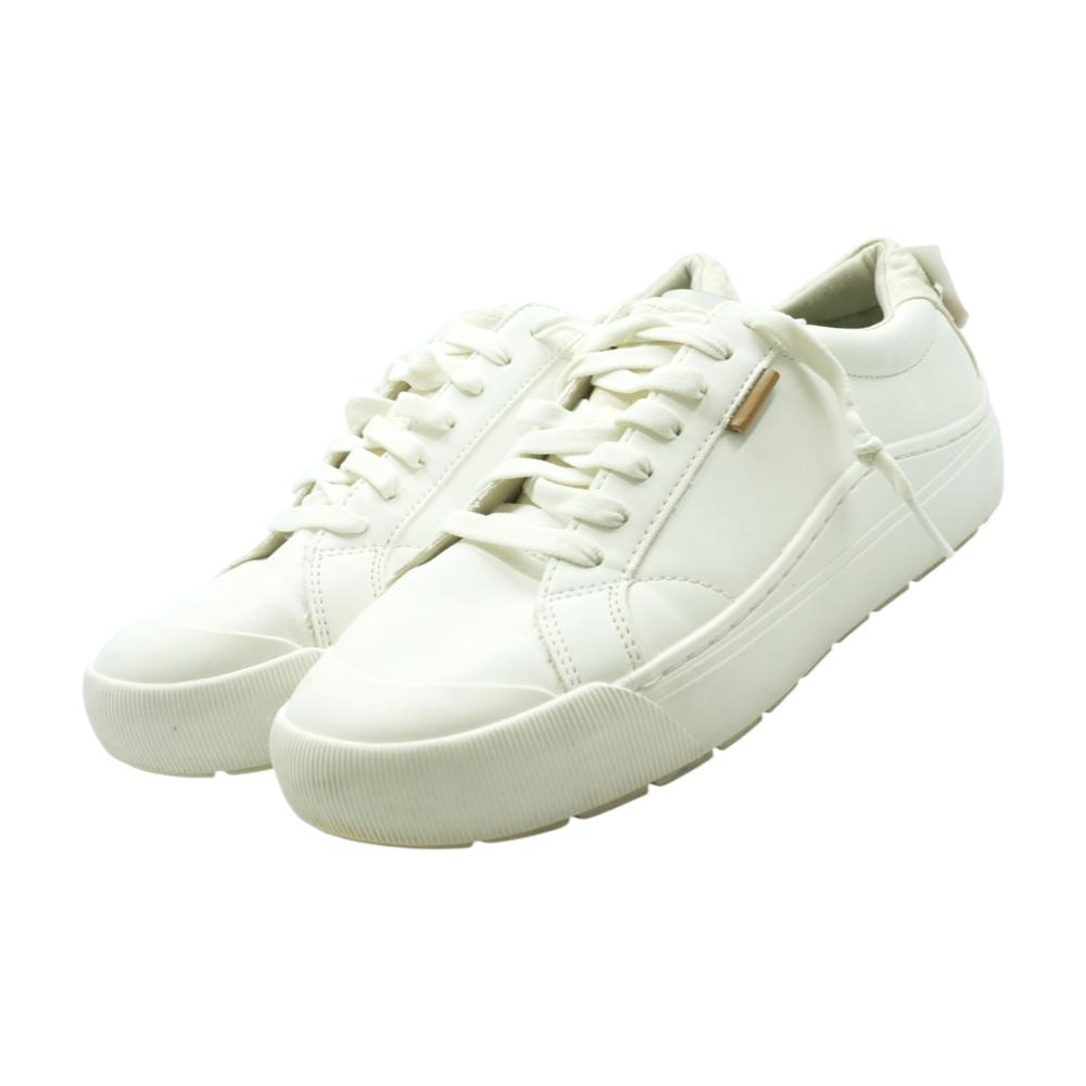 Time Off Low-Top Athletic Shoes