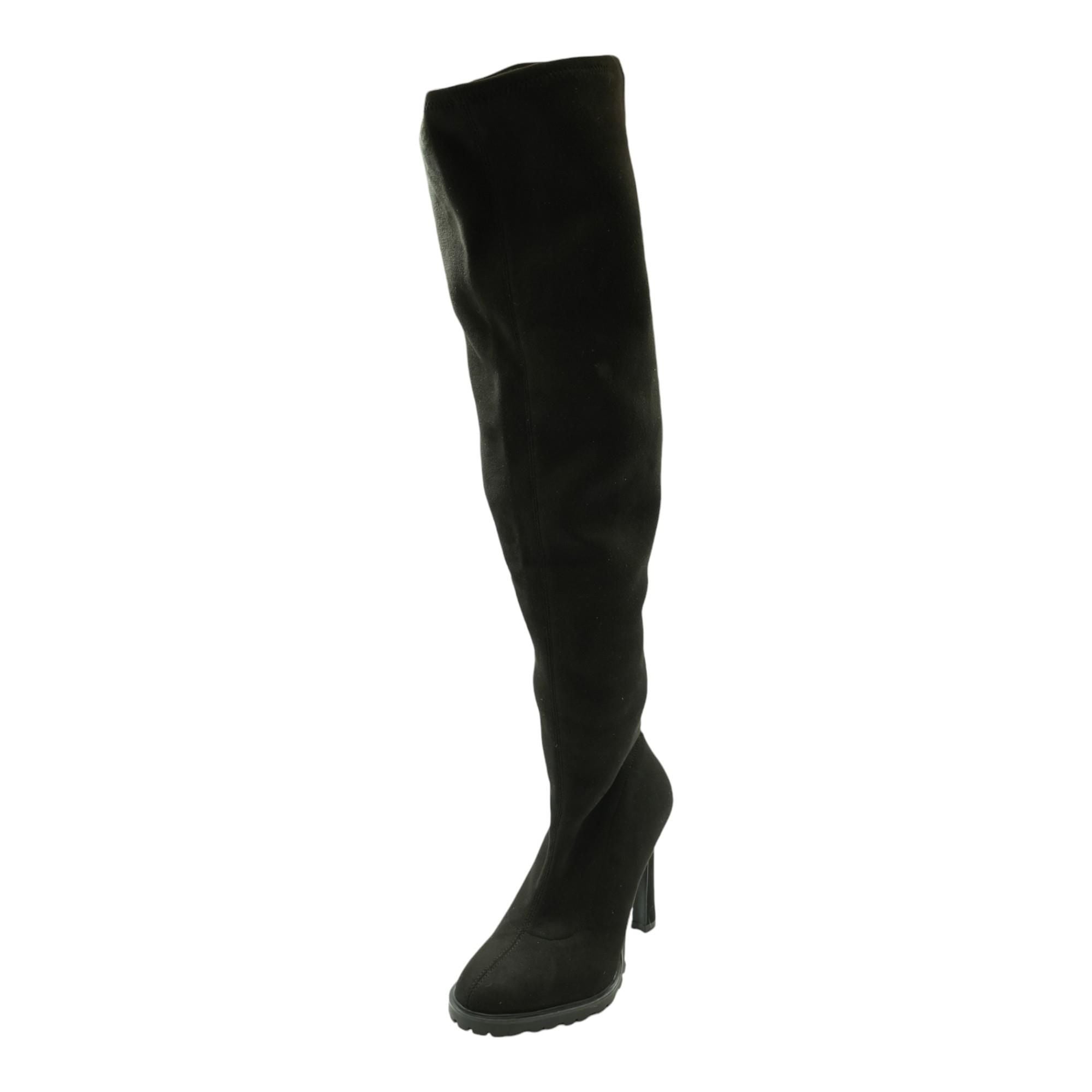 Black Knee High Boots – Unclaimed Baggage