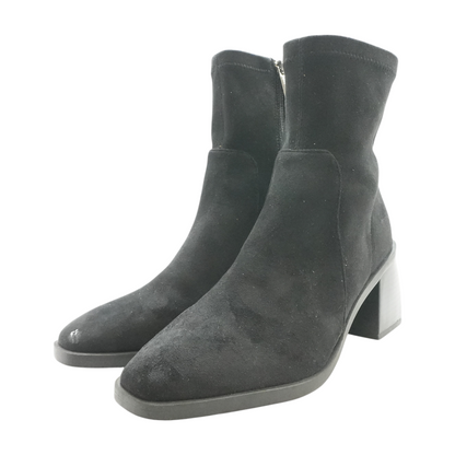 Black Winter Boots