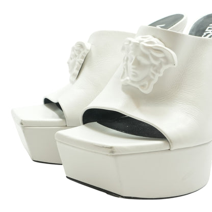 La Medusa Platform Heels In White