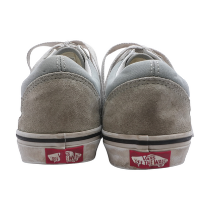 Gray Low-Top Athletic Shoes