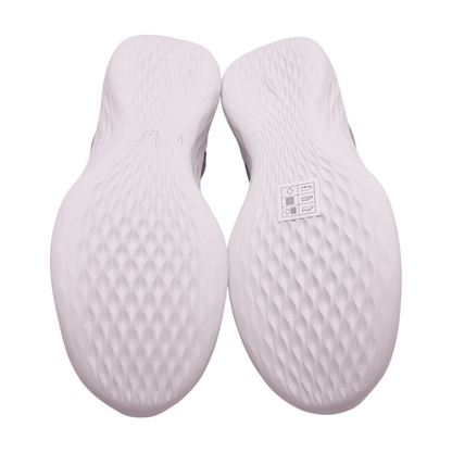You-Inspire Low-Top Athletic Shoes
