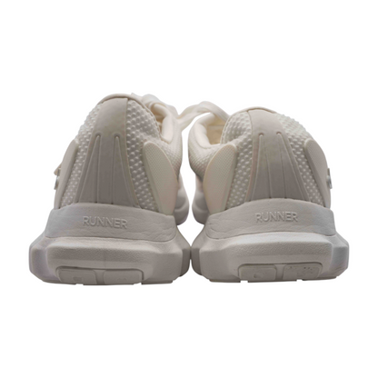 Runner Low-Top Athletic Shoes