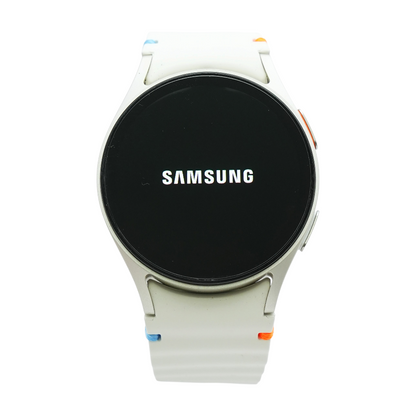 40mm Galaxy Watch 7 Silver Smartwatch White Band S/M