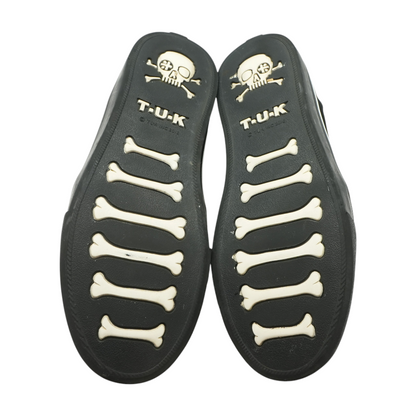 Black Low-Top Athletic Shoes