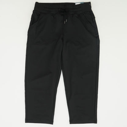 Black Solid Capri Pants