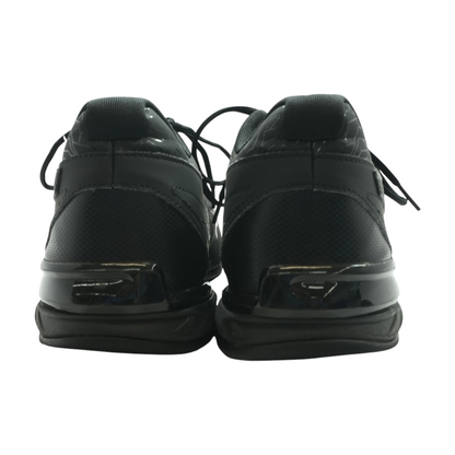 Black Low-Top Athletic Shoes