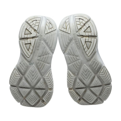 Guide 17 Beige Low Top Athletic Shoes