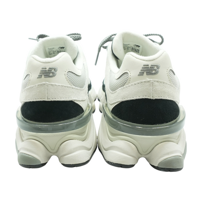 9060 Low-Top Athletic Shoes