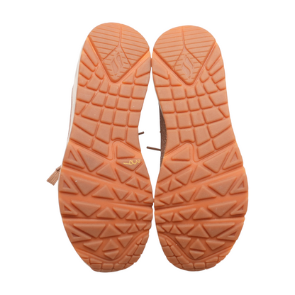 Uno Low-Top Athletic Shoes