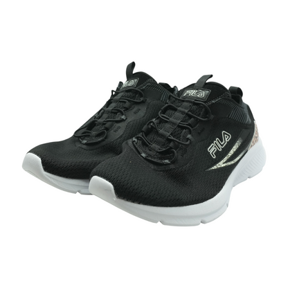 Low-Top Athletic Shoes