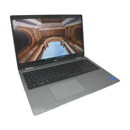 15.0" Latitude 5520 Gray Intel Core i5 2.60GHz 32GB 256GB NVME/SSD