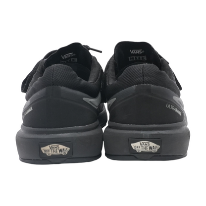 Ultra Range Low-Top Athletic Shoes