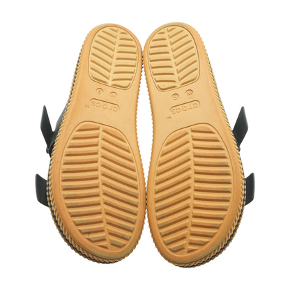 Black Wedged Sandals