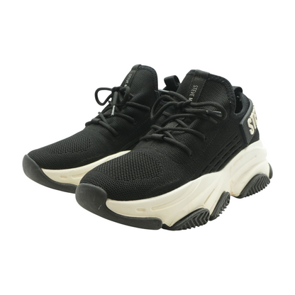 Protege-E Low-Top Athletic Shoes
