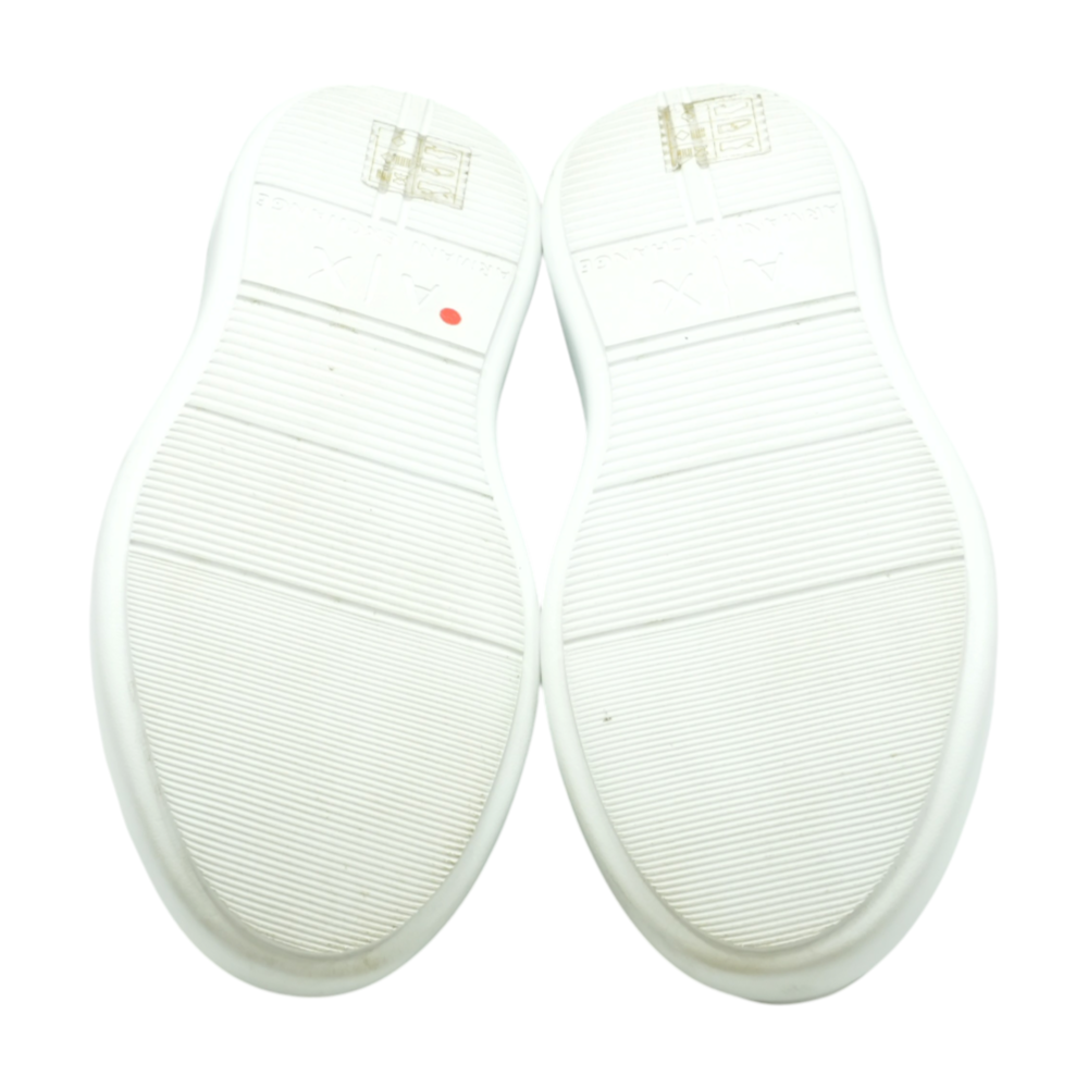 The Super Sneaker Low-Top Athletic Shoes
