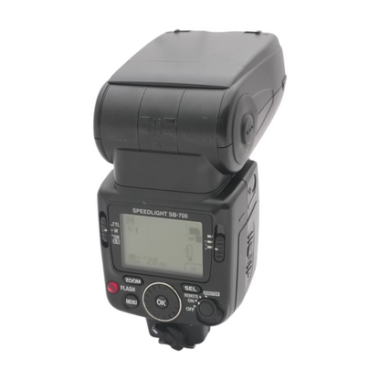 Speedlight SB-700 Flash