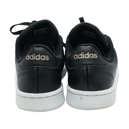 Grandcourt Low-Top Athletic Shoes
