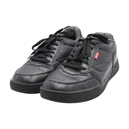 Black Low-Top Athletic Shoes