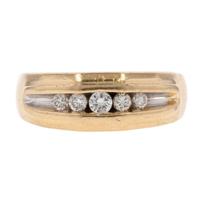 1/5 Ct 14K Gold Tapered Round Diamond Band