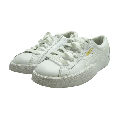 White Low Top Athletic Shoes