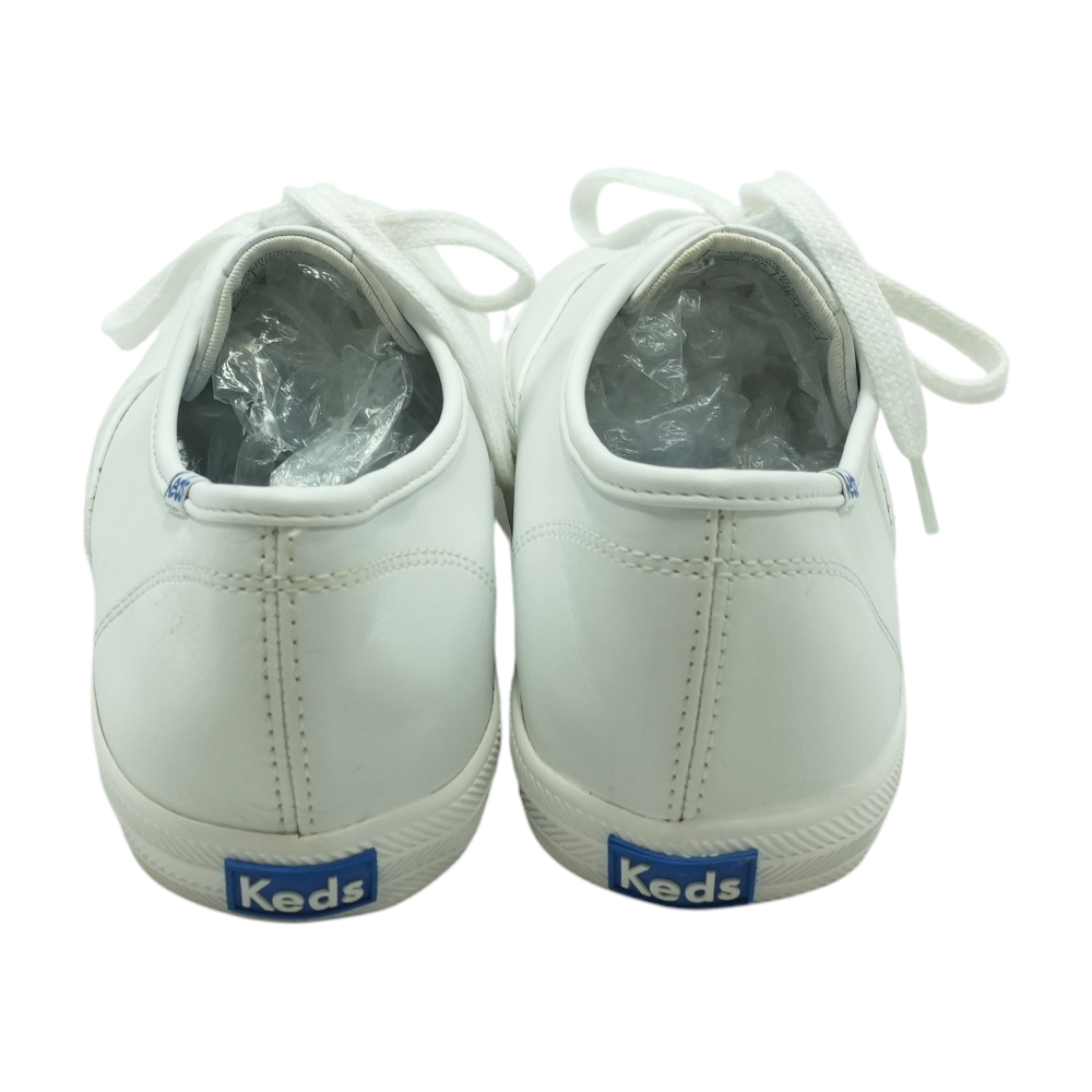 White Low-Top Athletic Shoes