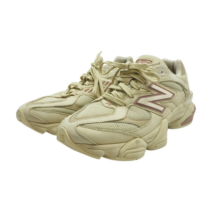9060 Low-Top Athletic Shoes