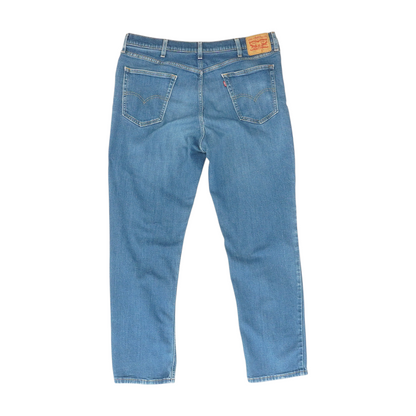 Athletic Jeans