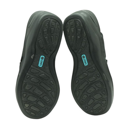 Black Wedged Sandals