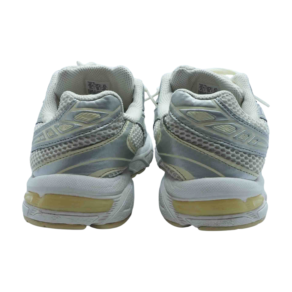 Asics Silver Low-Top Athletic Shoes – Image 2