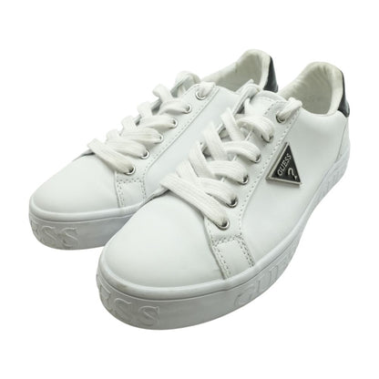 Traingle Low top White Athletic Shoes