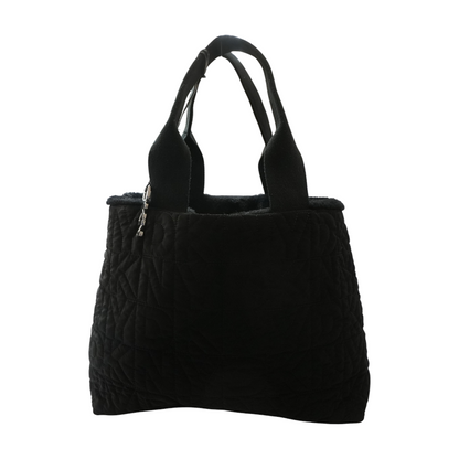 Black Shoulder