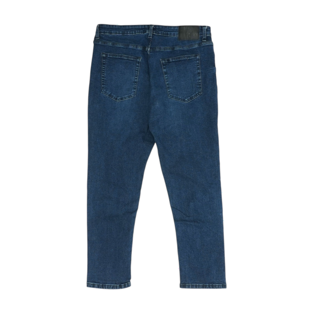 Straight Jeans