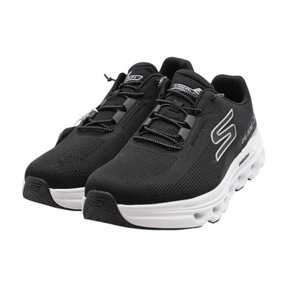 Black Low-Top Athletic Shoes