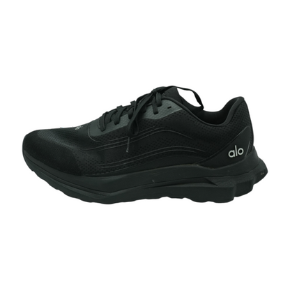 Runner Low-Top Athletic Shoes