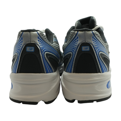 740 Low-Top Athletic Shoes