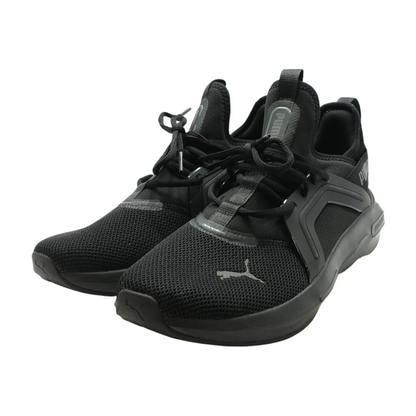 Black Low-Top Athletic Shoes