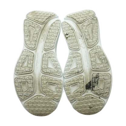 Max Cushioning Athletic Shoes