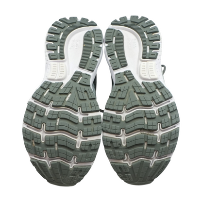 Ghost 13 Low-Top Athletic Shoes