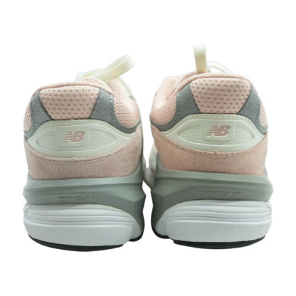 990v6 Pink Athletic Shoes