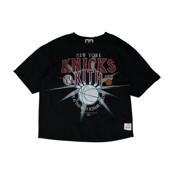 Black Graphic T-Shirt – Unclaimed Baggage