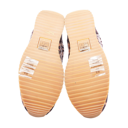 Esha Athletic Shoes